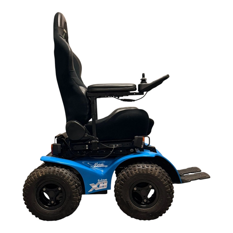 4x4 Akülü Sandalye Magic Mobility Extreme X8
