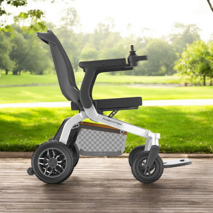E40S-10 ve 20 Robooter Akülü Tekerlekli Sandalye
