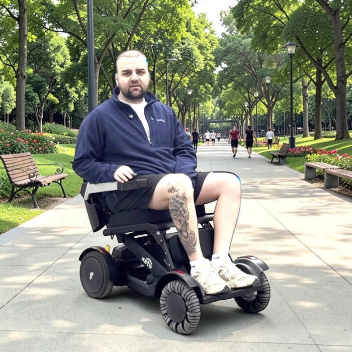 Poylin P213 XSTO M4 Katlanabilir Akülü Tekerlekli Sandalye