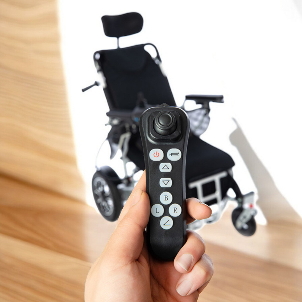RÖMER R111 Uzaktan Kumandalı Lityum Akülü Tekerlekli Sandalye