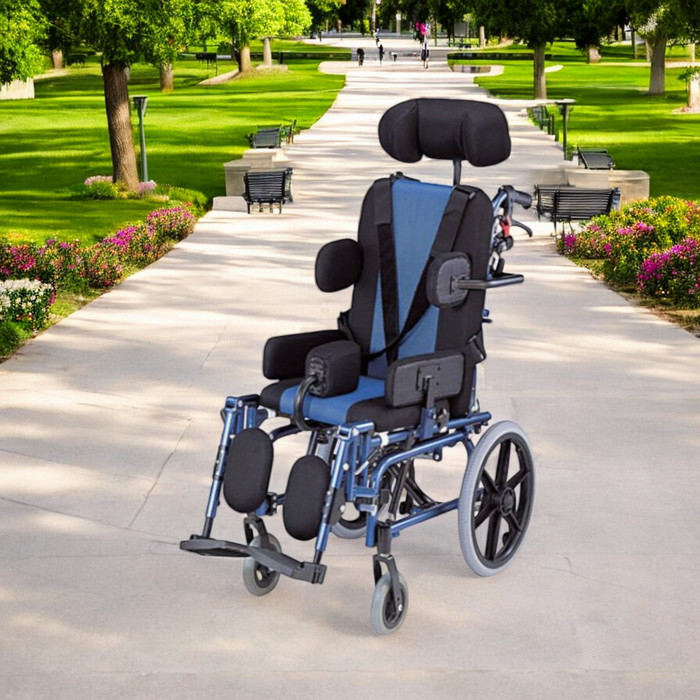 RÖMER R358 Spastik Çocuk Tekerlekli Sandalye